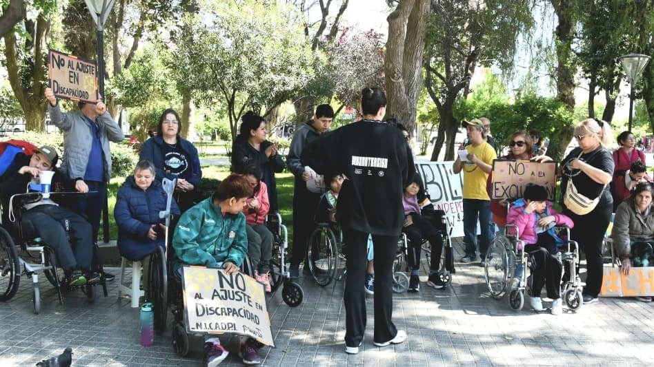 404689 crop 123536 lg