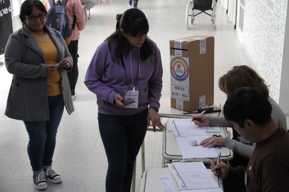 elecciones junta electoral 28 11 04