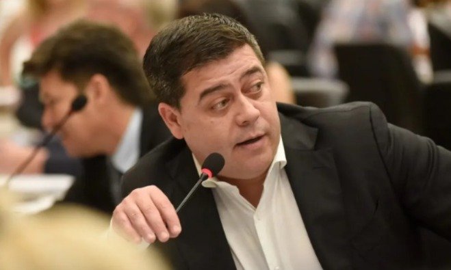 d9038390 2262 46f9 b859 fddf84c75ecb