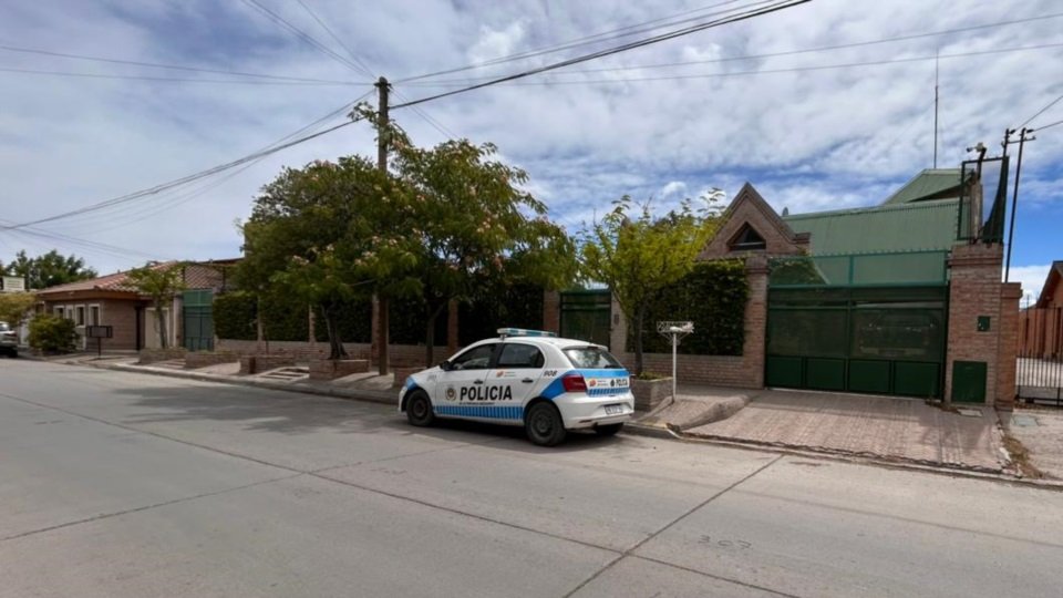 407809 crop 115937 lg