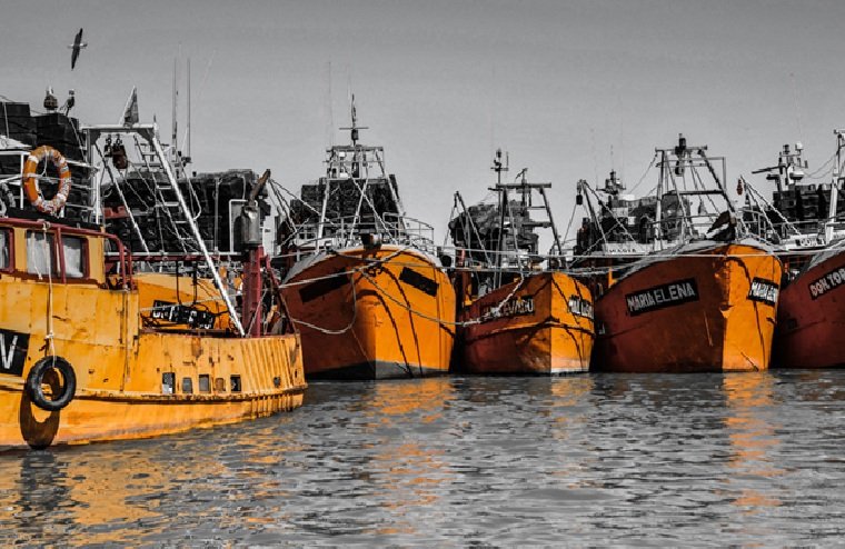 Violenta agresión en el Puerto de Rawson: un marinero terminó con múltiples fracturas tras una pelea