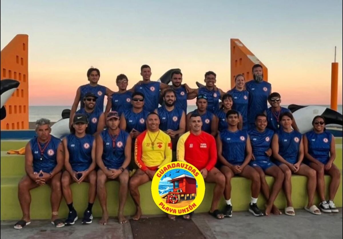 Playa Unión: egresó la primera promoción de Guardavidas Profesionales