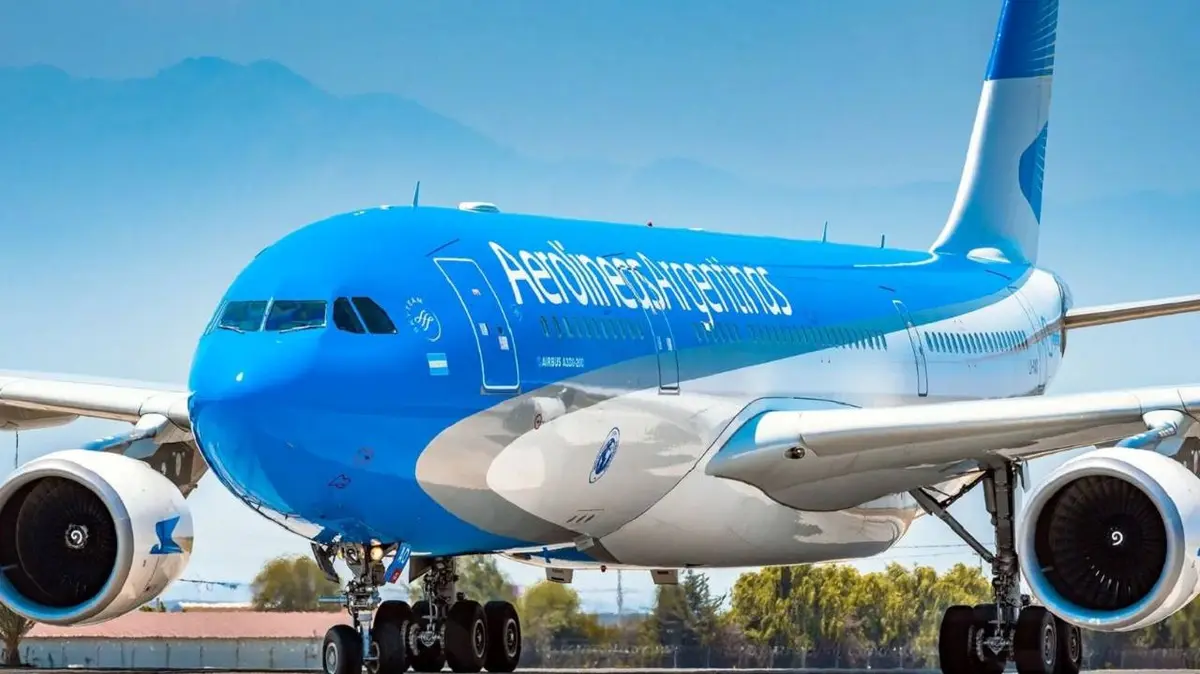 Sube el combustible y Aerolíneas Argentinas sumará un recargo a los pasajes